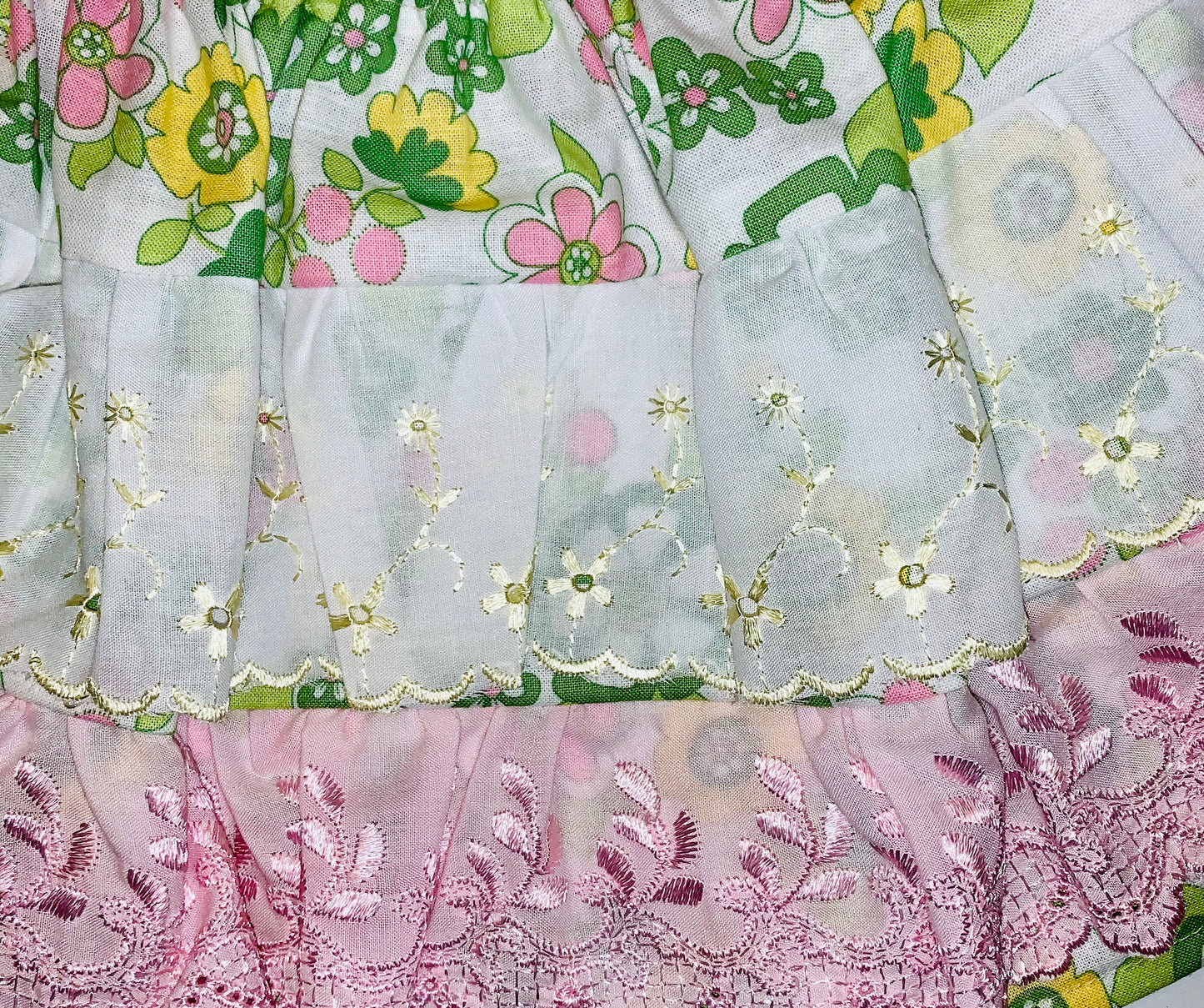 2 Piece Set - Skirt & Slip Ons - Green Flowers